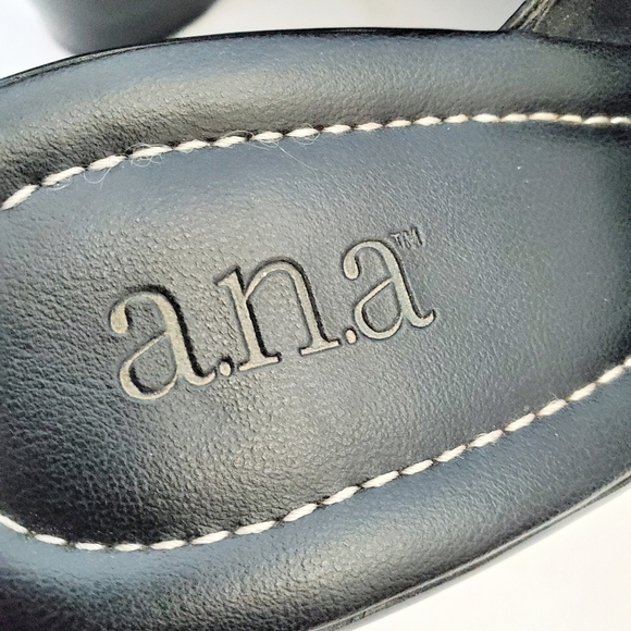 A.N.A Criss Cross Strap Black Open Toe Wedge Mule Sandals Size 9M - Picture 9 of 12